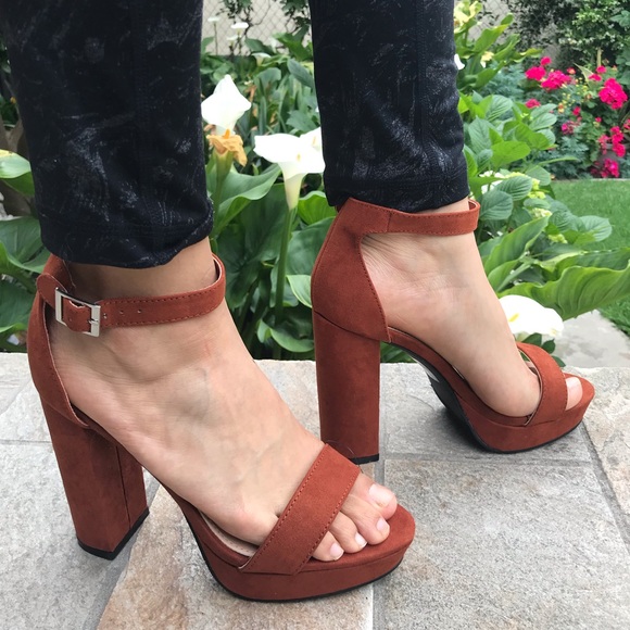 New Mocha open toe chunky heel 8 last - Picture 2 of 8